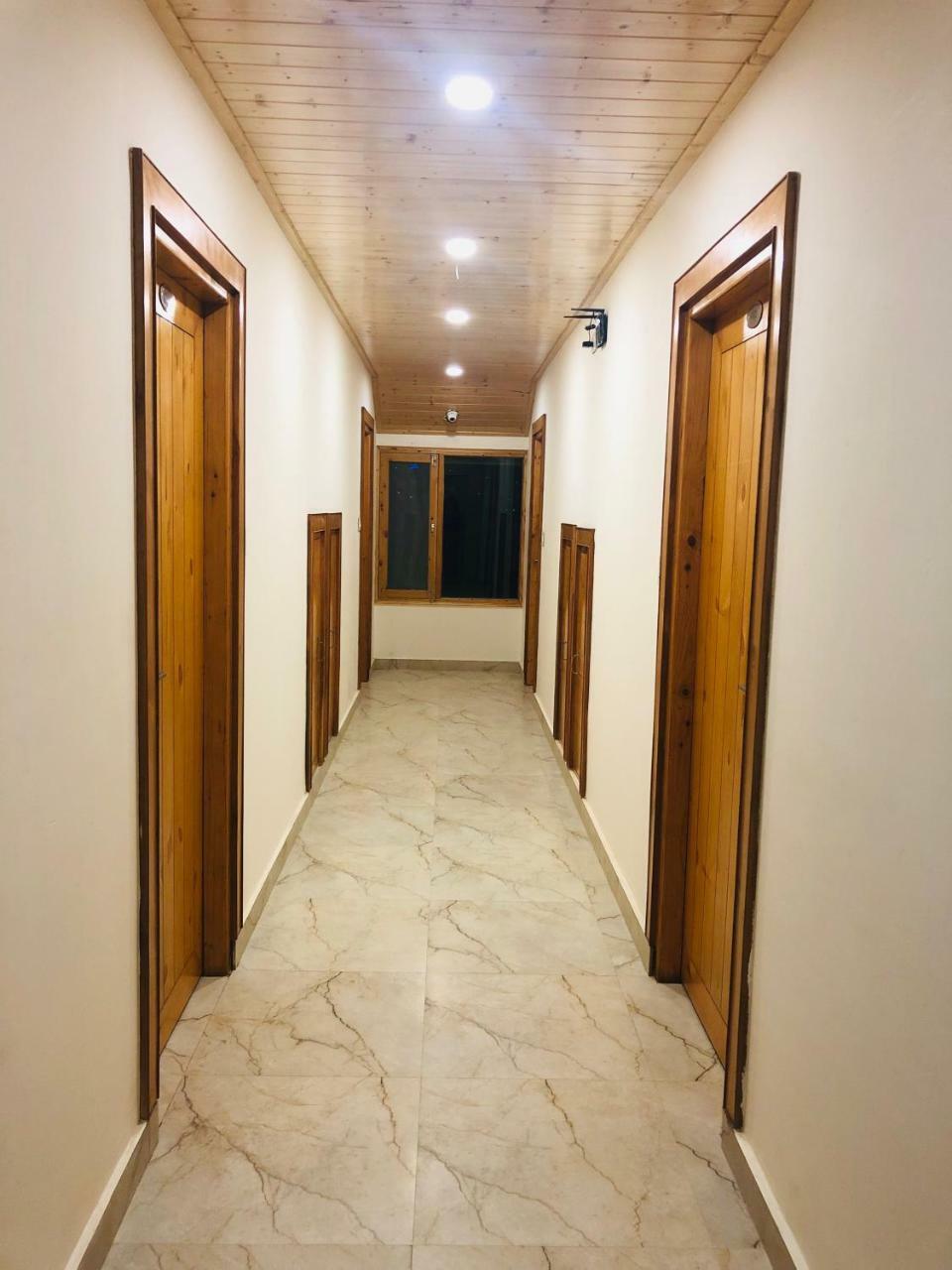Pashmina Hotel Manali  Exterior photo
